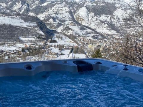 Comment hiverner son spa extérieur ?